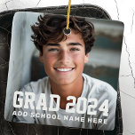 Foto Abitur Jahrname oder Abschluss Keramikornament<br><div class="desc">Abschluss-Ornament mit Ihrem Foto mit weißem Text-Overlay "grad" und das Jahr,  mit Ihrem Namen oder Schulname unten.</div>
