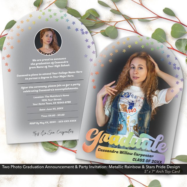 Foto Abschluss Einladung Retro-Regenbogen (Two Photo Graduation Announcement Invite Retro Pride Design & Faux Embossed Metallic Rainbow Details)