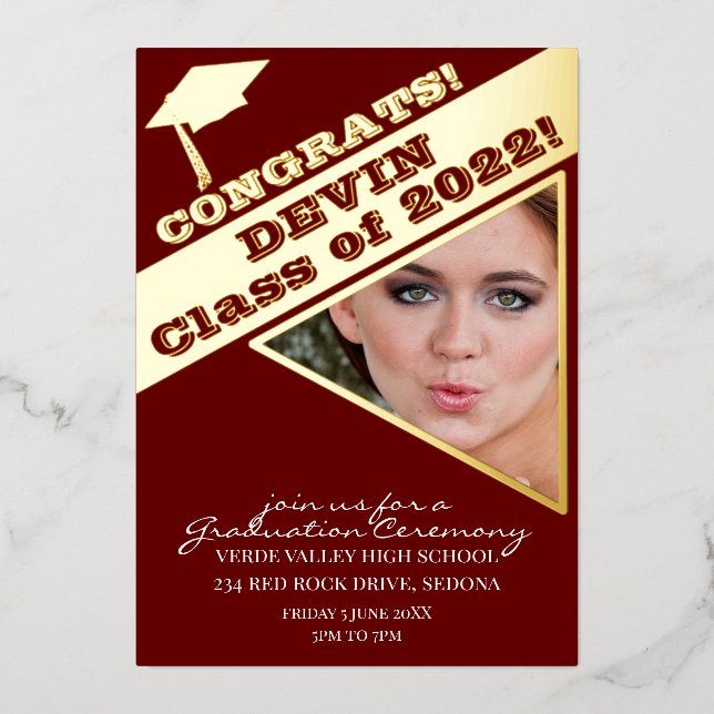 Foto Abschluss Zeremonie Schulkollegen Folieneinladung (Vorderseite)