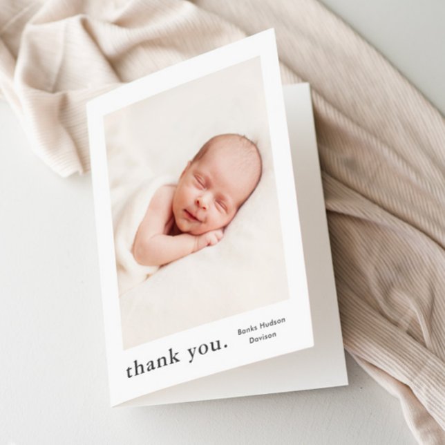 Foto Baby Dankeskarte (Simple typography baby photo thank you card.)