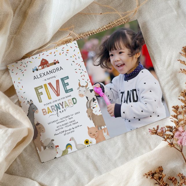 Foto Barnyard Farm 5. Geburtstag Einladung (Von Creator hochgeladen)