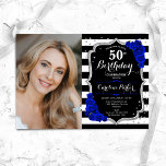 Foto Black Silver Royal Blue 50. Geburtstag Einladung<br><div class="desc">Elegante florale feminine 50. Geburtstagseinladung mit Ihrem Foto. Glam Schwarz-weißes königsblaues Design mit Imitaten Glitzer Silber. Enthält schwarz-weiße Streifen,  saphir-blaue Rose,  Skript-Schriftart und Konfetti. Ideal für ein stilvolles Party für Erwachsene. Personalisieren Sie Ihre persönlichen Daten. Kann für jedes Alter angepasst werden! Gedruckte Zazzle Einladungen oder Sofortdownload digitalen druckbaren Vorlage.</div>