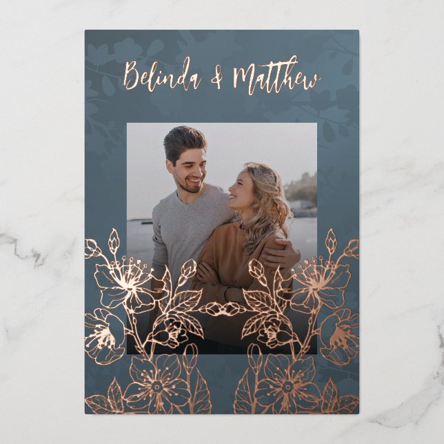 Foto Blumenstrauch Art Rose Goldene Hochzeit Folieneinladung (Vorderseite)