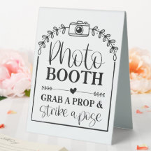 Foto Booth schnappen einen Prop & Strip eine Pose
