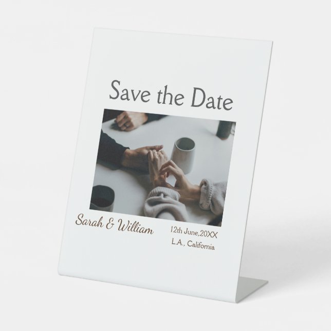 Foto Classic White elegante Typografy Hochzeit Mod Sockelschild (Vorderseite)