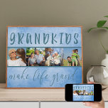 Foto Collage - Großkinder machen Life Grand Blue Poster<br><div class="desc">Erstellen Sie Ihre eigene Collage für Ihre Großeltern. Dieses Poster im modernen Stil in Blau wird bezaubernd aussehen und alle Großeltern Liebe haben Fotos ihrer Enkel. Der Wortlaut lautet "Enkel machen das Leben groß" und umrahmt den Foto. Die Vorlage ist für das Hinzufügen von eigenen Bildern bereit. Diese werden in...</div>