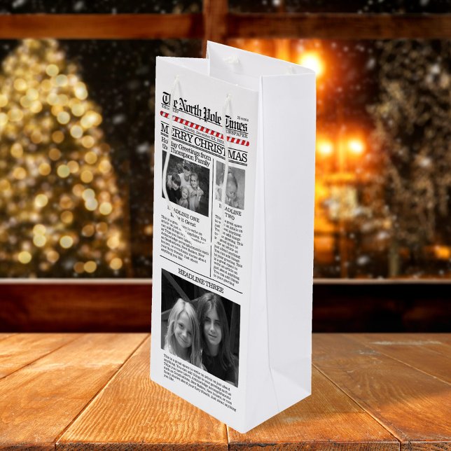Foto Collage Whimsical Weihnachten Niedlicher Urla Geschenktüte Für Weinflaschen (Merry Christmas whimsical photo newspaper gift bag. )