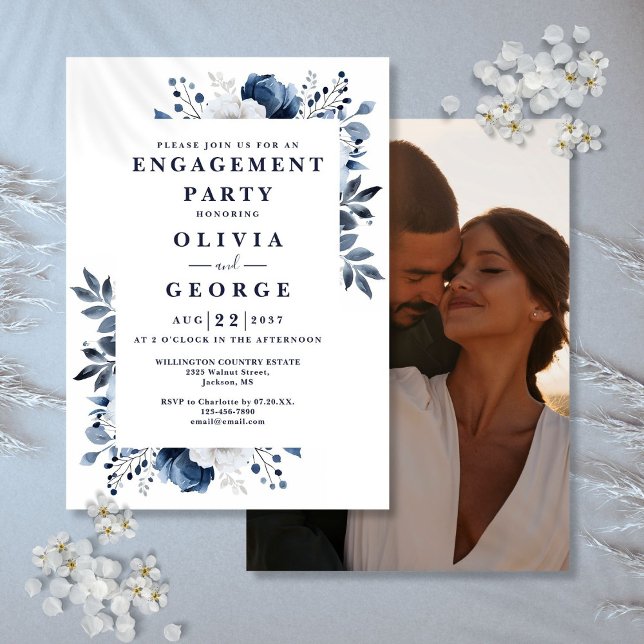 Foto der blumengeschmückten Navy-Country-Gruppe Einladung (Navy Blue Country Floral Engagement Party Photo Invitation)