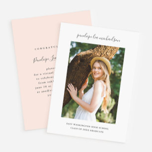 Foto der hübschen Blush Virtual Graduation Party Einladung