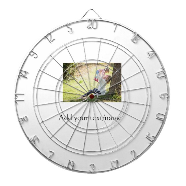 Foto der Mutter-Tochter-Familie fügt Bildtext-Name Dartscheibe (vorne)