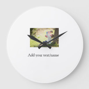 Foto der Mutter-Tochter-Familie fügt Bildtext-Name Große Wanduhr