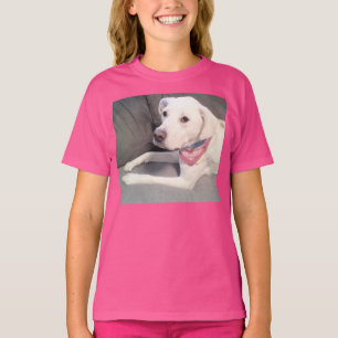 Foto der Niedlichen weißen Doggie mit rosa Scarf T-Shirt