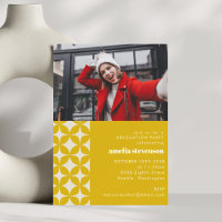 Foto der Retro Chic Geometric Yellow Graduation Pa