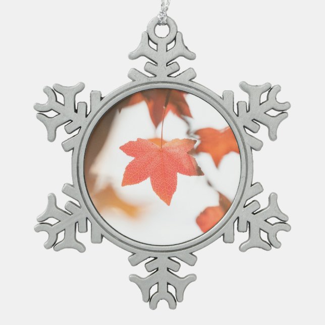 Foto der Roten Herbstleaf Schneeflocken Zinn-Ornament (Vorderseite)