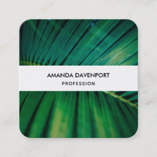 Foto der tropischen Natur mit grünen Blättern Quadratische Visitenkarte
