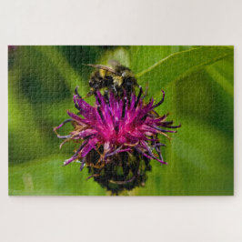 Foto einer wunderschönen lila Blume mit Honigbiene Puzzle