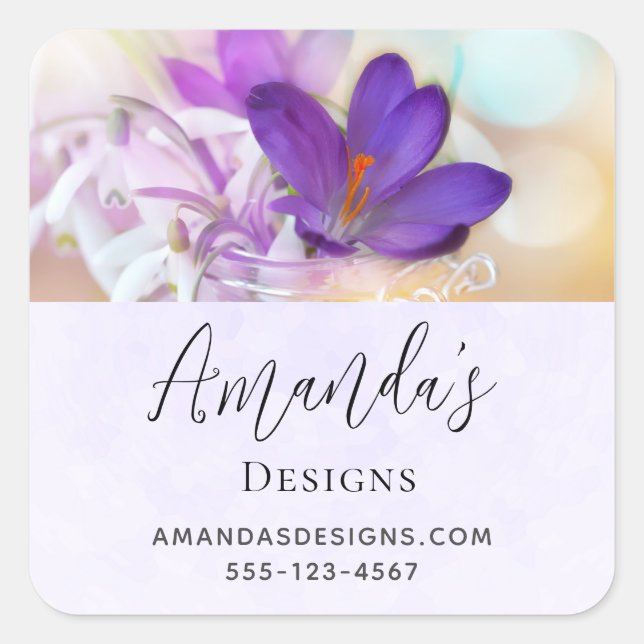 Foto eines Hübschen Lila Frühlings Crocus Business Quadratischer Aufkleber (Vorderseite)