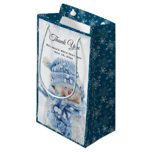 Foto eines Niedlichen Schneemanns im Winter Danke Kleine Geschenktüte