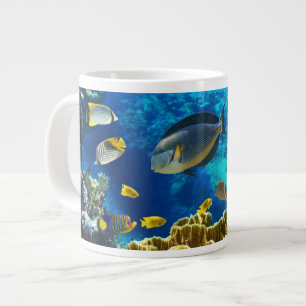Foto eines tropischen Fisches auf einem Jumbo-Tasse