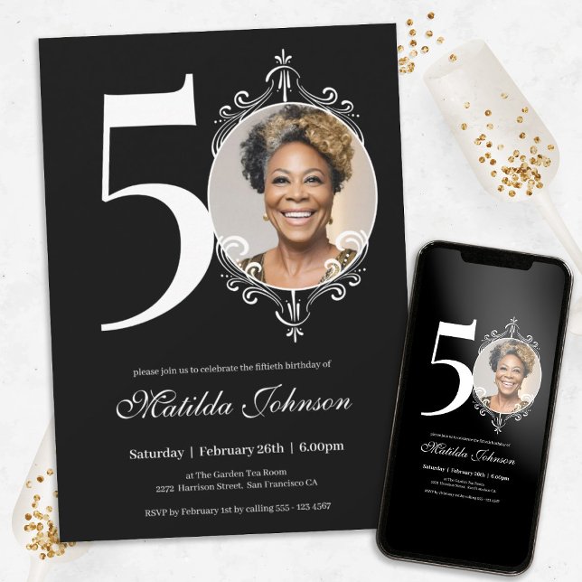Foto Elegant Schwarz-weiß 50. Geburtstag Einladung (Chic 50th Birthday Black White Simple Custom Photo Invitation)