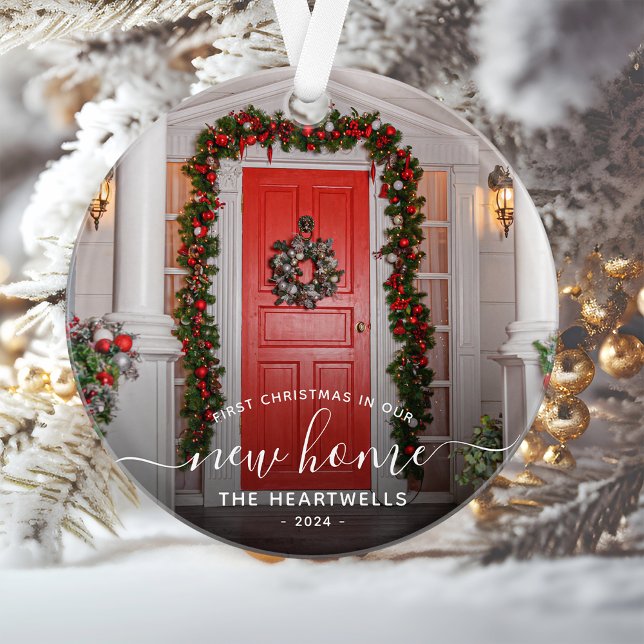 Foto First Christmas New Zuhause White Script Ornament (Von Creator hochgeladen)
