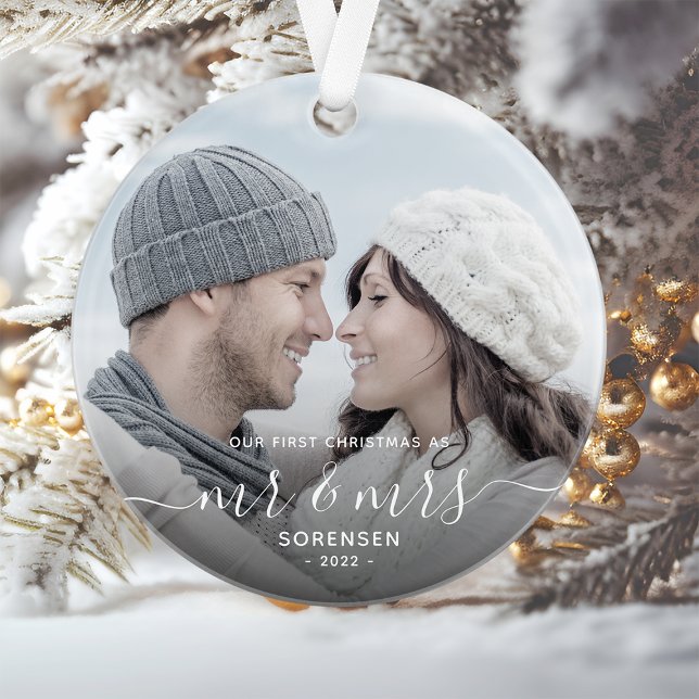 Foto First Christmas Verheiratet White Script Ornament (Von Creator hochgeladen)