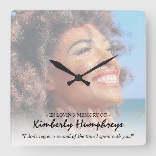 Foto für ein zeitgemäßes Gedenkangebot Quadratische Wanduhr