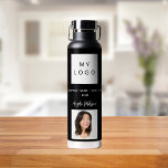 Foto für Schwarz-weiße Firmenlogo Trinkflasche<br><div class="desc">Ein schwarzer Hintergrund. Personalisieren und fügen Sie Ihr Firmenlogo,  Ihren Textnamen (oder löschen) und ein Profil-Foto hinzu. Weißer Text.</div>