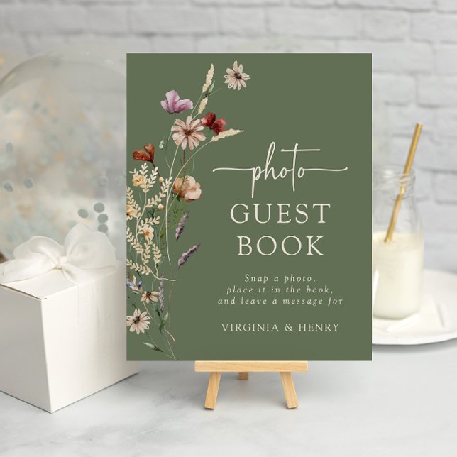 Foto Gästebuch (Wildflower Sage Green Photo Guest Book Sign by Painted Paperie
)