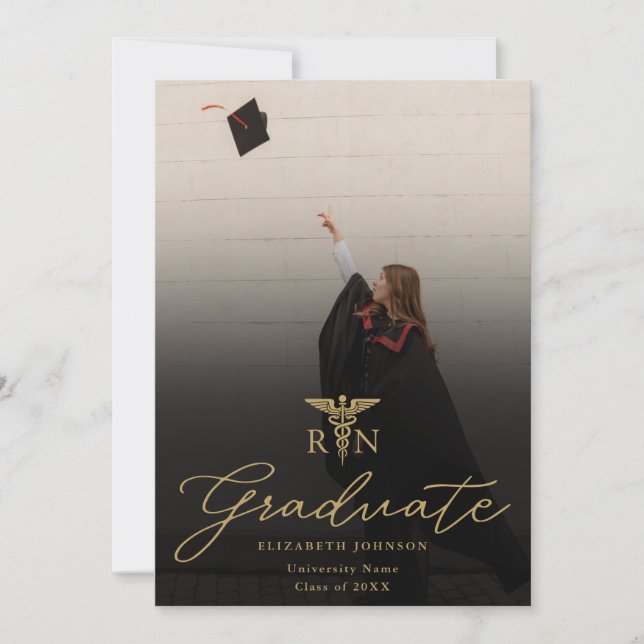 Foto Gold Script RN Nursing Graduation Party Einladung (Vorderseite)