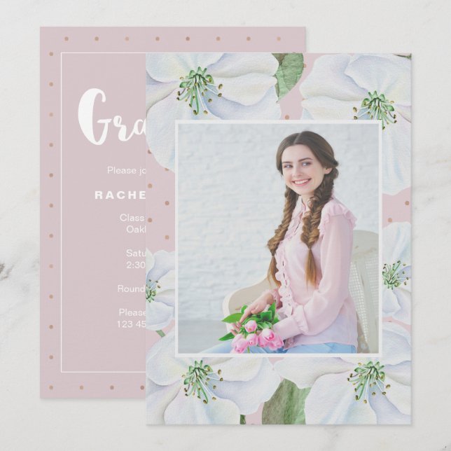 Foto-Graduierungsparty Blush Pink und White Floral Einladung (Vorne/Hinten)