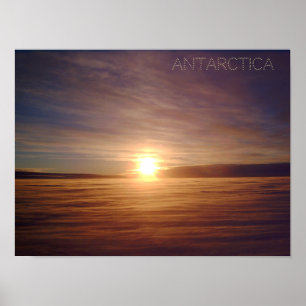 Foto. Heller Sonnenuntergang in der Antarktis. Poster