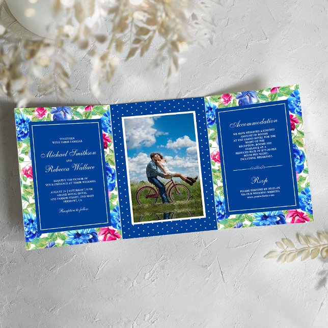 Foto Hochzeit im Blumengarten Dreifach Gefaltete Einladung (Von Creator hochgeladen)