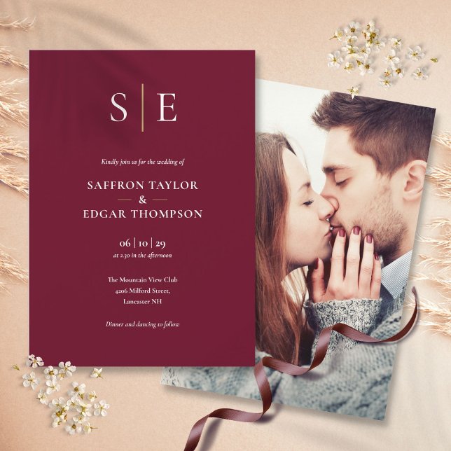 Foto-Hochzeit in Burgund und Gold Einladung (Burgundy And Gold Monogram Photo Wedding Invitation)