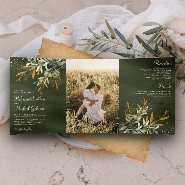 Foto Hochzeit von Green Gold Olive Blätter Dreifach Gefaltete Einladung (Von Creator hochgeladen)