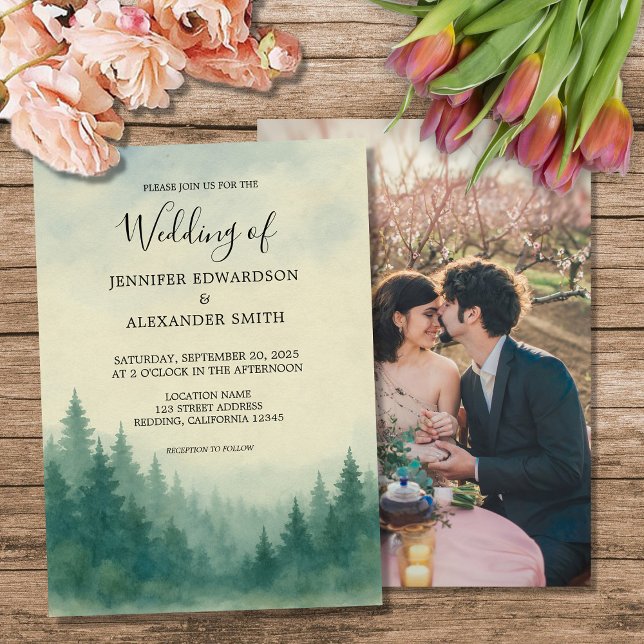 Foto Hochzeit von Wasserfarben Einladung (Watercolor pine tree forest photo wedding invitation. For your rustic wedding.)