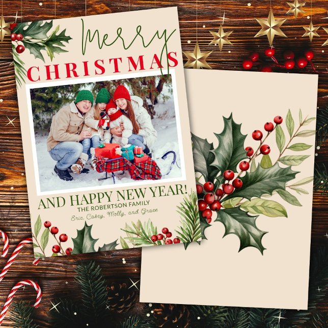 Foto Holly Pine Red Berries Beige Weihnachtskarte Einladung (Von Creator hochgeladen)