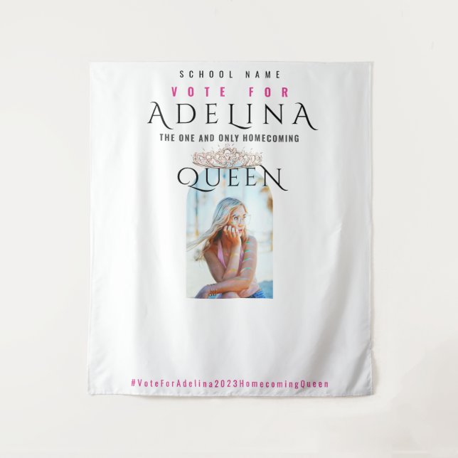 Foto im Hintergrund des Vote Homecomoming Queen Pi Wandteppich (Vorderseite)