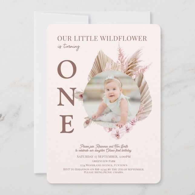 Foto Kleine Wildblume 1. Geburtstag Einladung (Vorderseite)