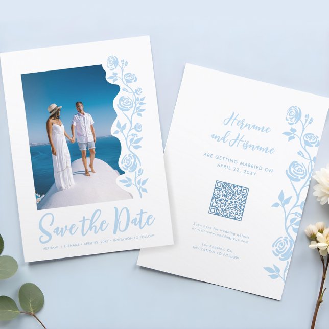 Foto Light Blue Hand Drawing Rose QR Code Website Save The Date (Von Creator hochgeladen)