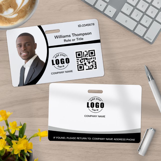 Foto-Logo QR-Code Mitarbeiter Schwarz und Weiß Ausweis (Von Creator hochgeladen)