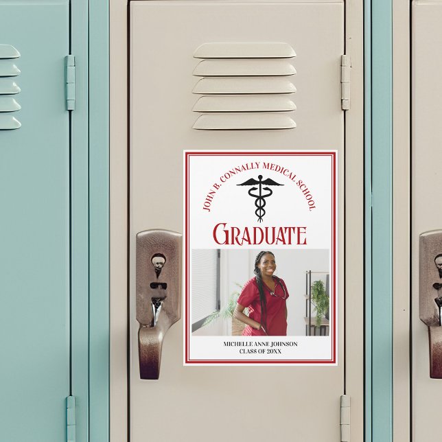 Foto Magnet der Red Black Medical School Abschluss (Von Creator hochgeladen)
