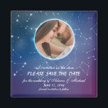 Foto-Magnet Magnet<br><div class="desc">Es ist in den Sternen geschrieben... wir sind dazu bestimmt, zusammen zu sein. Einzigartig Speichern des Datumsfensters. (Shiny-sky-with-constellations-background_891270.htm'>Designed by Freepik). Der Magnet lässt sich leicht mit Ihrem Wortlaut, Schriftart, Schriftart, Farbe anpassen. Nicht genau das, was Sie suchen? Alle unsere Produkte können auf Ihre Bedürfnisse zugeschnitten werden, ohne Aufpreis. Kontaktieren Sie...</div>