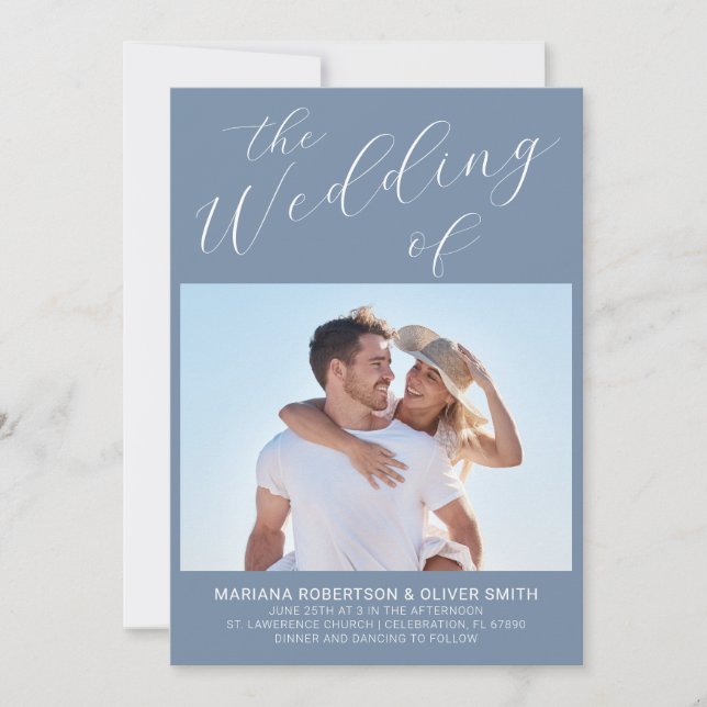 Foto Minimalistisch Dusty Blue Script Wedding Einladung (Vorderseite)