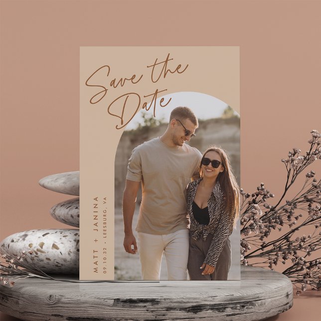 Foto mit handgeschriebenem Arch Save The Date (Von Creator hochgeladen)