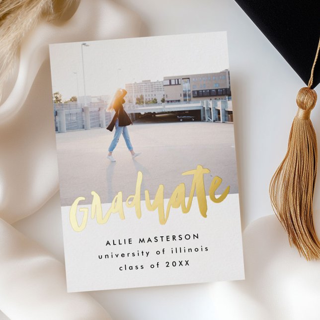 Foto mit Handschrift Golden Abschluss Ankündigung (Hand Lettered Photo Golden Graduation Announcement)