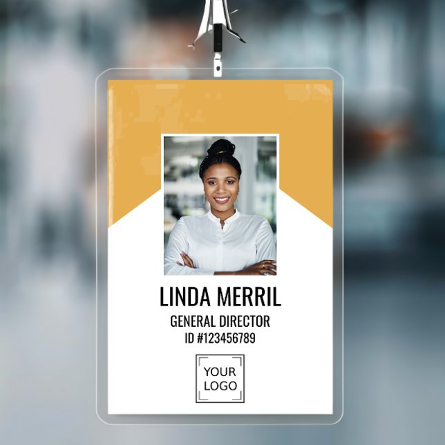 Foto Mitarbeiter Firmenlogo Corporate Security Ausweis (Von Creator hochgeladen)