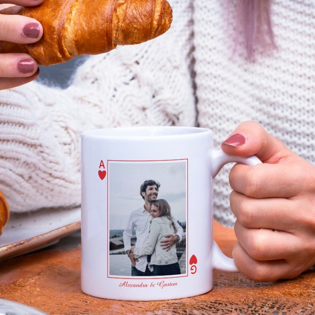 Foto modern minimalist Herz Liebe Ass einfach Kaffeetasse (Ace of heart initials photo couples love mug - Simple minimalist playing cards design)