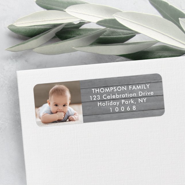 Foto Modernes Bauernhaus Graue Rücksendeadresse (Von Creator hochgeladen)