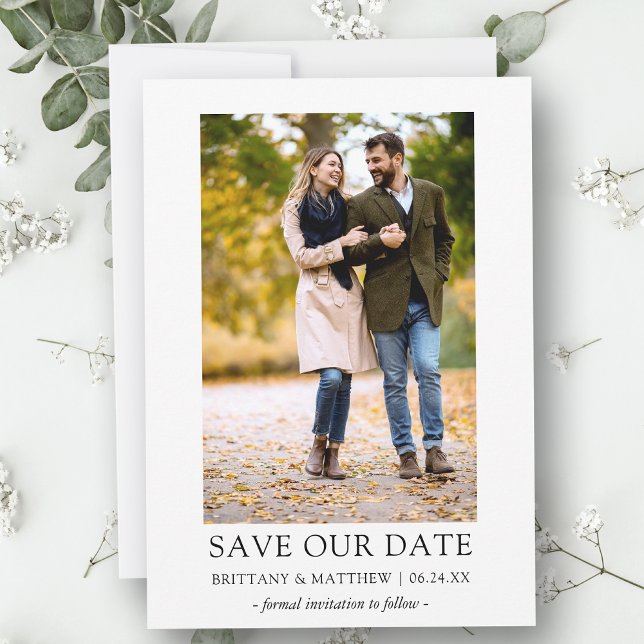 Foto Modernes Minimalistisch Einfaches Rett unsere Save The Date (Customize to change text size, style or to add more text & photos to back of card.)